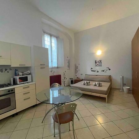 Minimal Loft In Centro A Piacenza Apartment Екстериор снимка